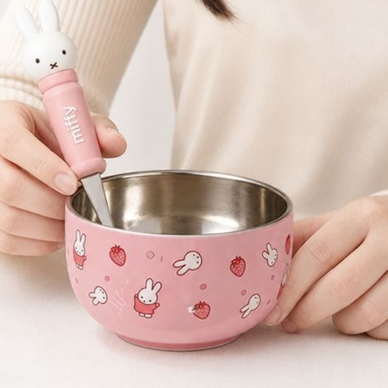 Baby Food In Japan - Cartoon Kawaii Miffy Ciotola isolata antiscottatura